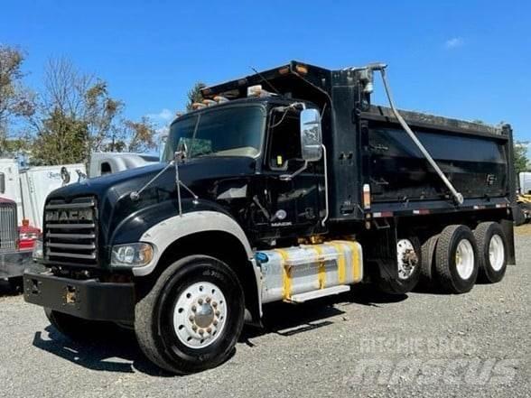 Mack GRANITE GU713 Tipper trucks