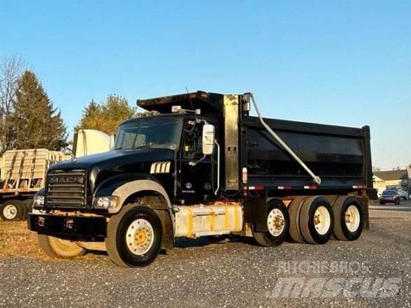 Mack GRANITE GU713 Tipper trucks