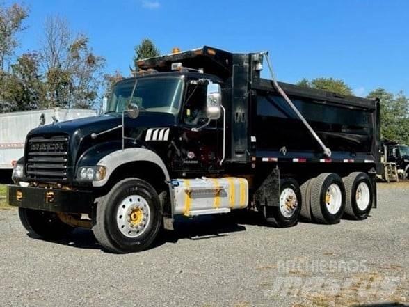 Mack GRANITE GU713 Tipper trucks