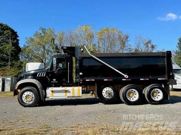 Mack GRANITE GU713 Tipper trucks