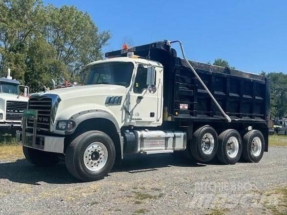 Mack GRANITE GU713 Tipper trucks