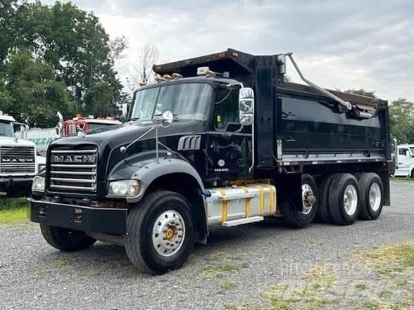 Mack GRANITE GU713 Tipper trucks
