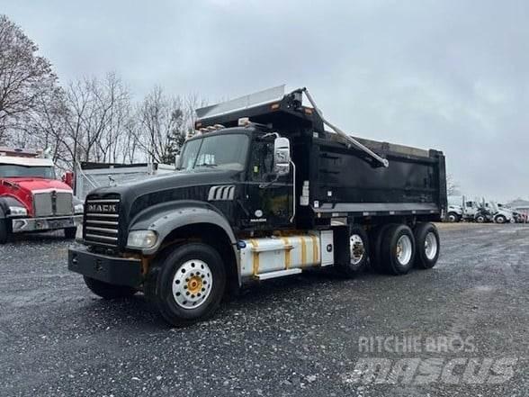 Mack GRANITE GU713 Tipper trucks