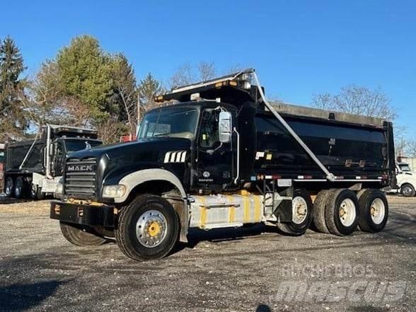 Mack GRANITE GU713 Tipper trucks