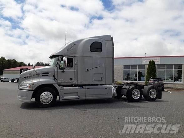 Mack PINNACLE CXU613 Truck Tractor Units