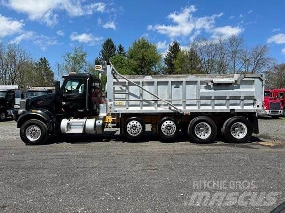 Peterbilt 567 Tipper trucks