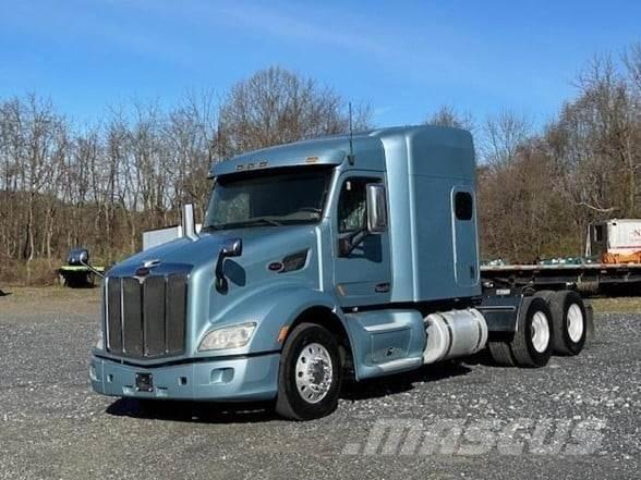 Peterbilt 579 Truck Tractor Units