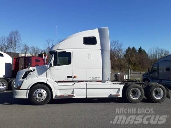Volvo VNL64T670 Truck Tractor Units