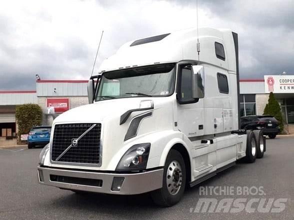 Volvo VNL64T780 Truck Tractor Units