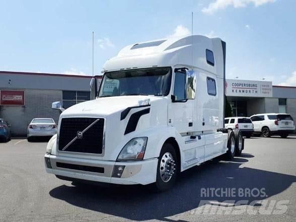 Volvo VNL64T780 Truck Tractor Units