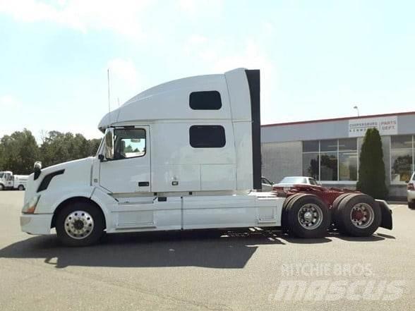 Volvo VNL64T780 Truck Tractor Units