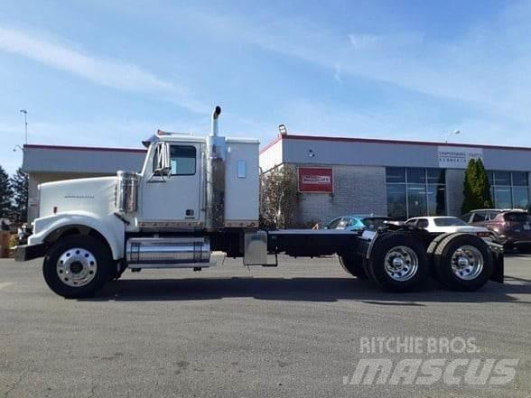 Western Star 4900 Truck Tractor Units