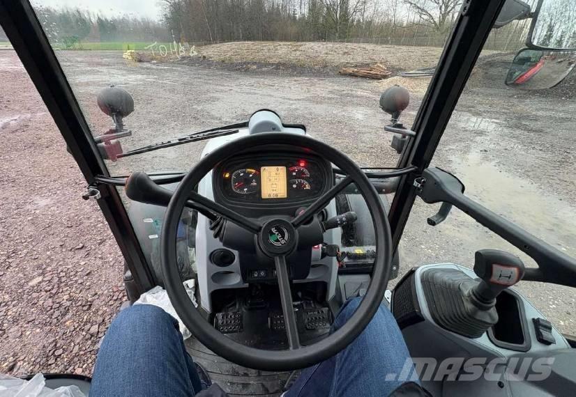 Steyr 4065 Kompakt S Tractors