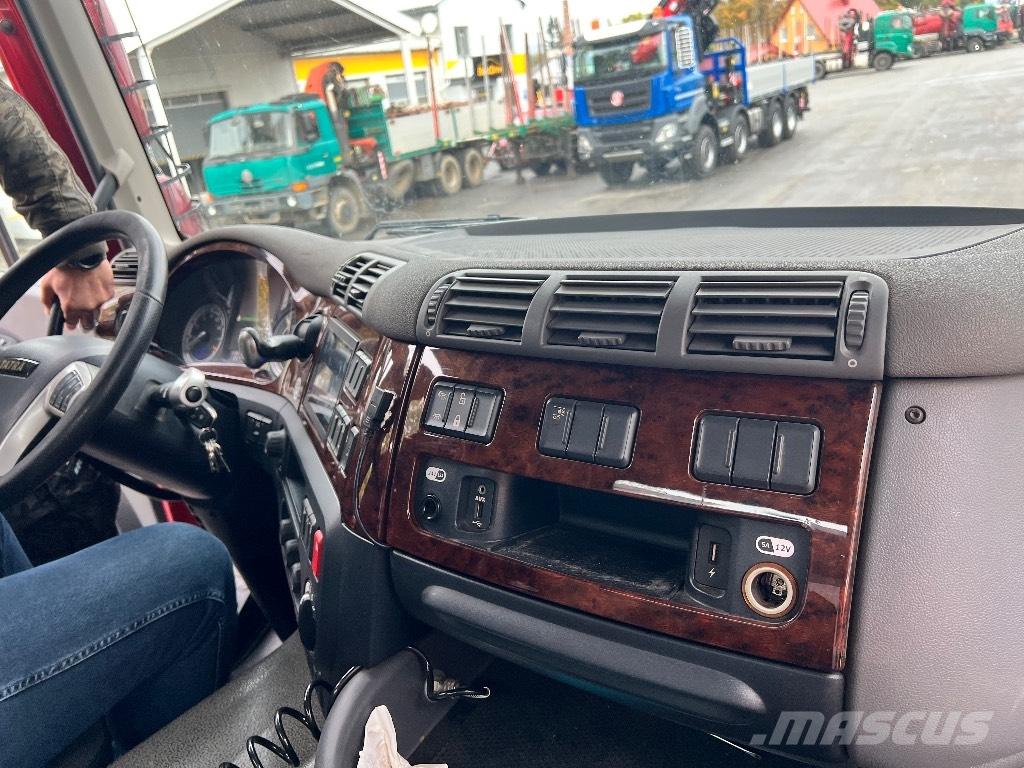 Tatra T158 Flatbed/Dropside trucks