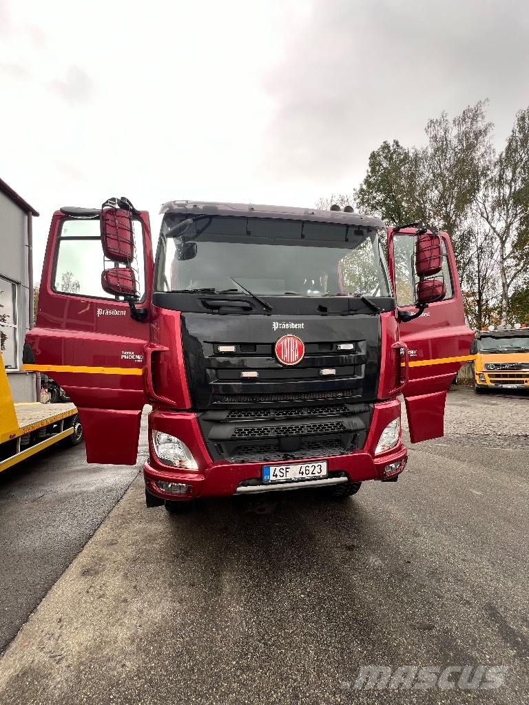Tatra T158 Flatbed/Dropside trucks