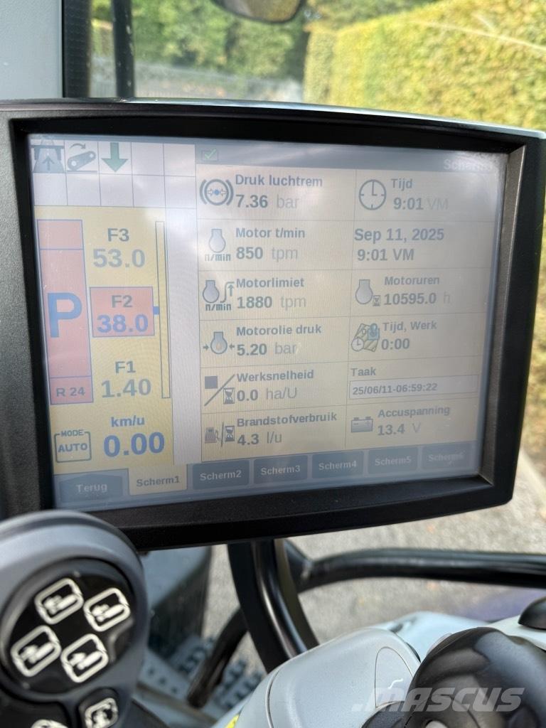 New Holland T 7.270 Tractors