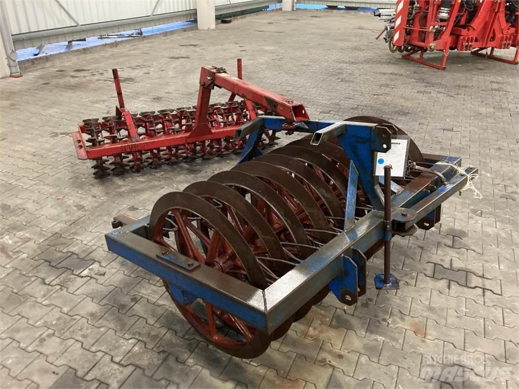  UNBEKANNT 1,80 m Farming rollers