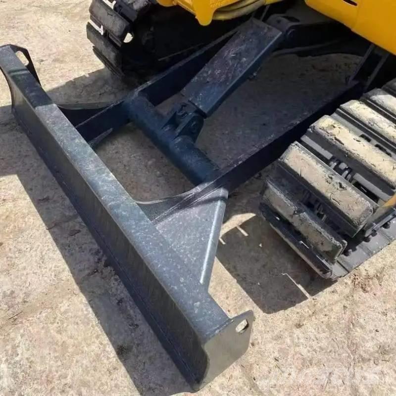 Komatsu PC 30 Mini excavators < 7t