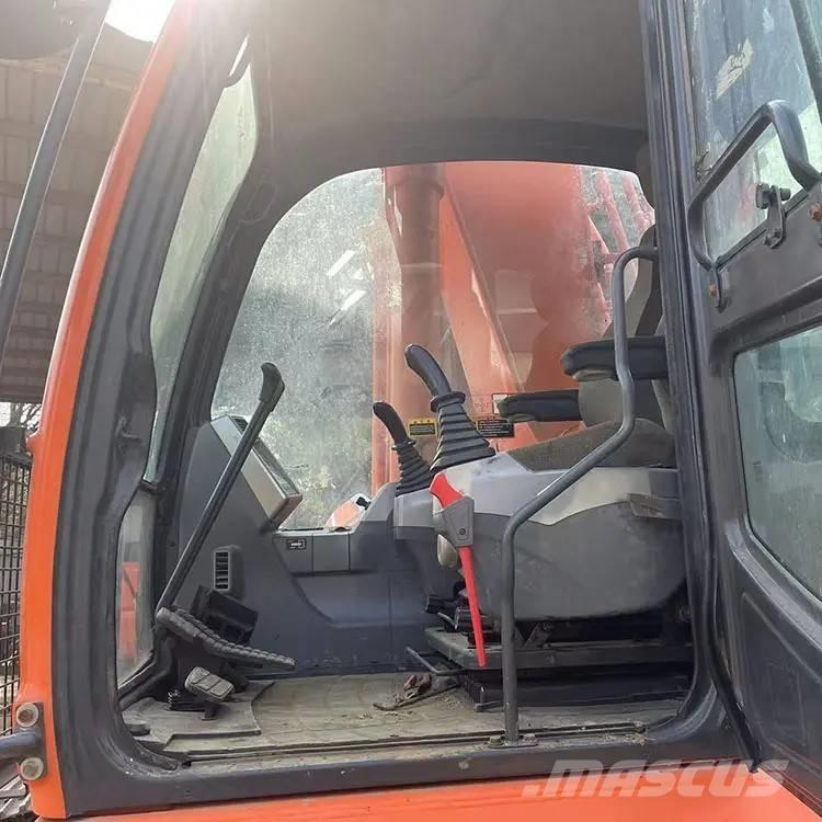 Doosan DX 300 LC Mini excavators < 7t