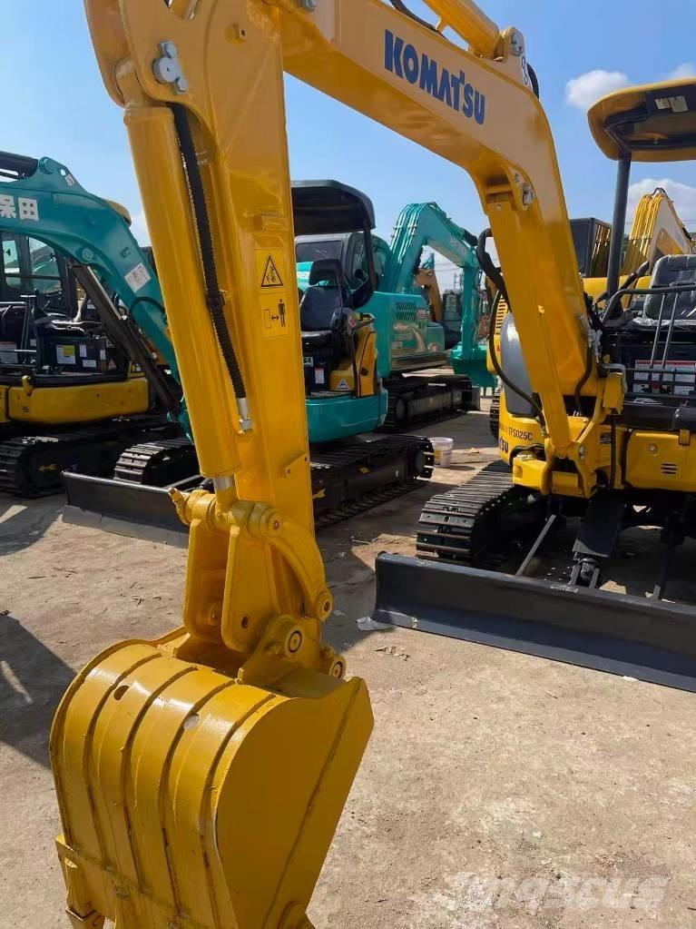 Komatsu PC 35 Mini excavators < 7t