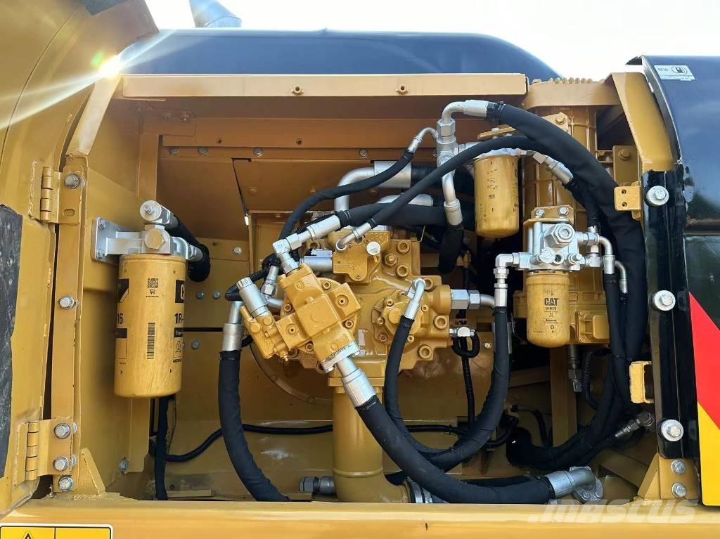 CAT 330 D Crawler excavators