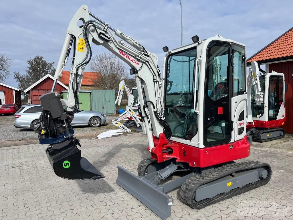Takeuchi TB325R Mini excavators < 7t