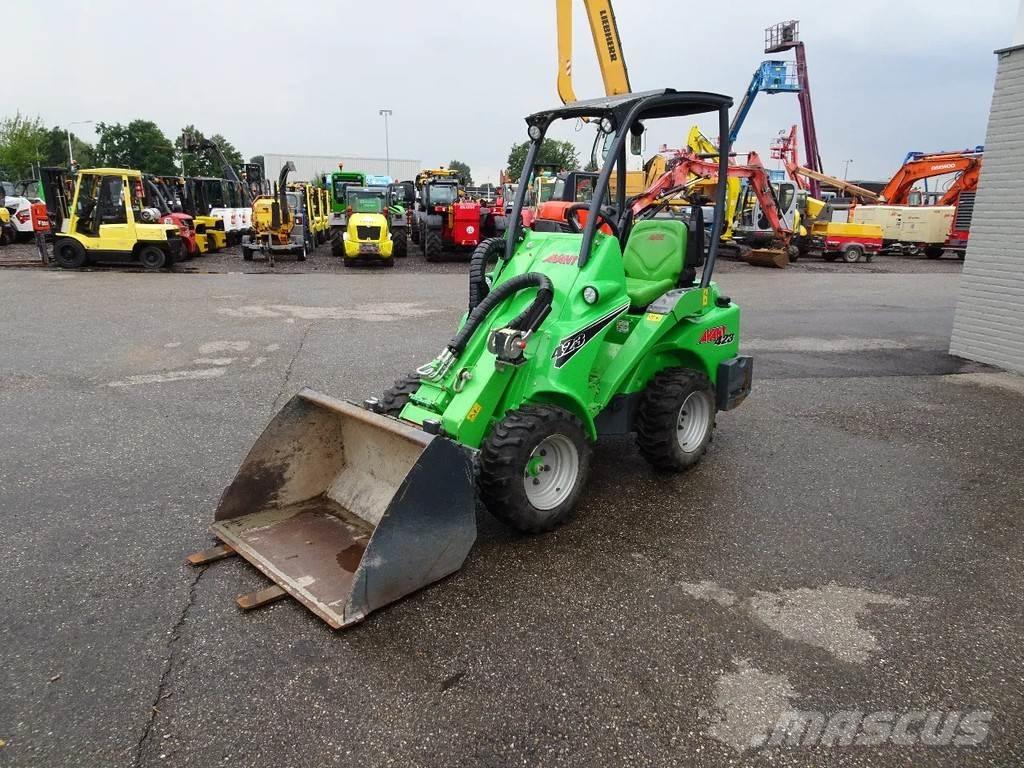 Avant 423 Mini loaders