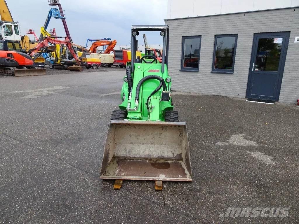 Avant 423 Mini loaders