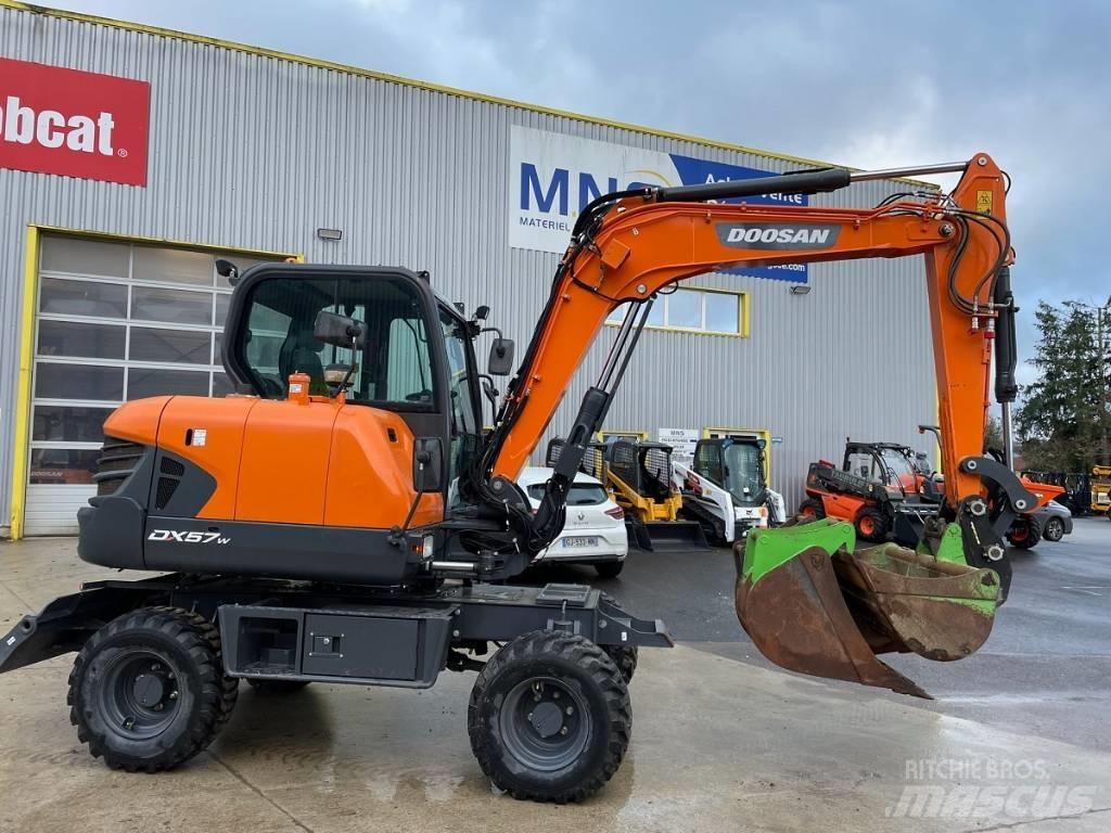Doosan DX 57 W-5 Wheeled excavators