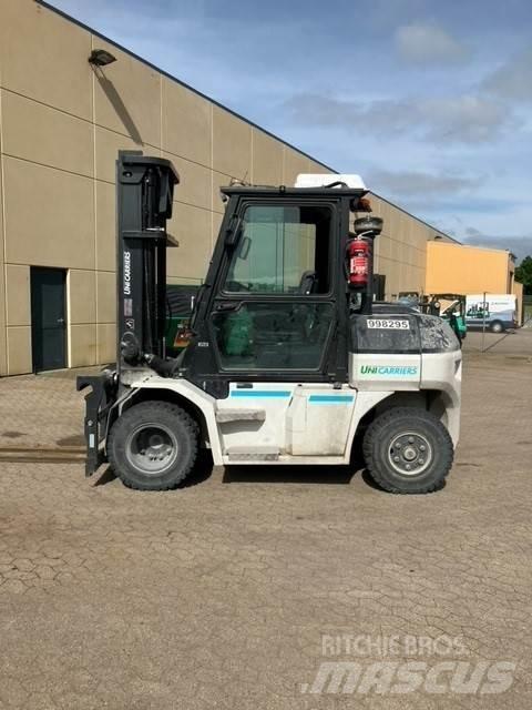 UniCarriers DX60-5 Diesel trucks