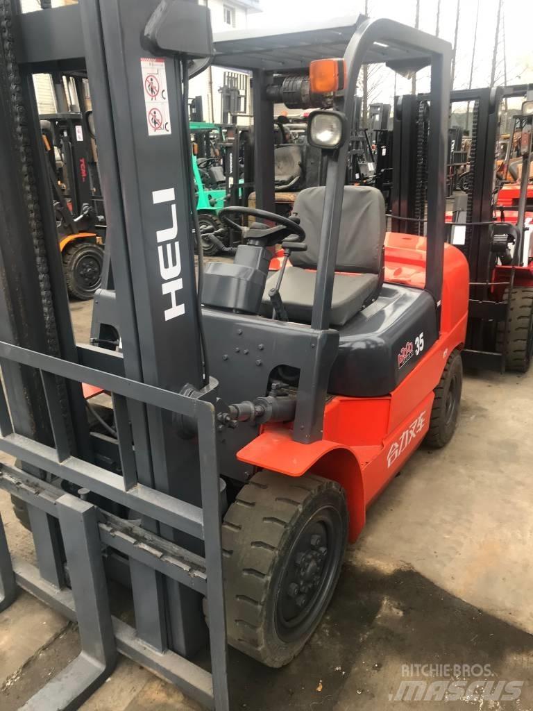 Heli H2000 35 Diesel trucks