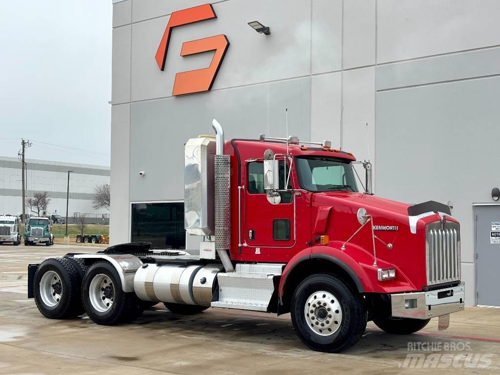 Kenworth T 800 Truck Tractor Units