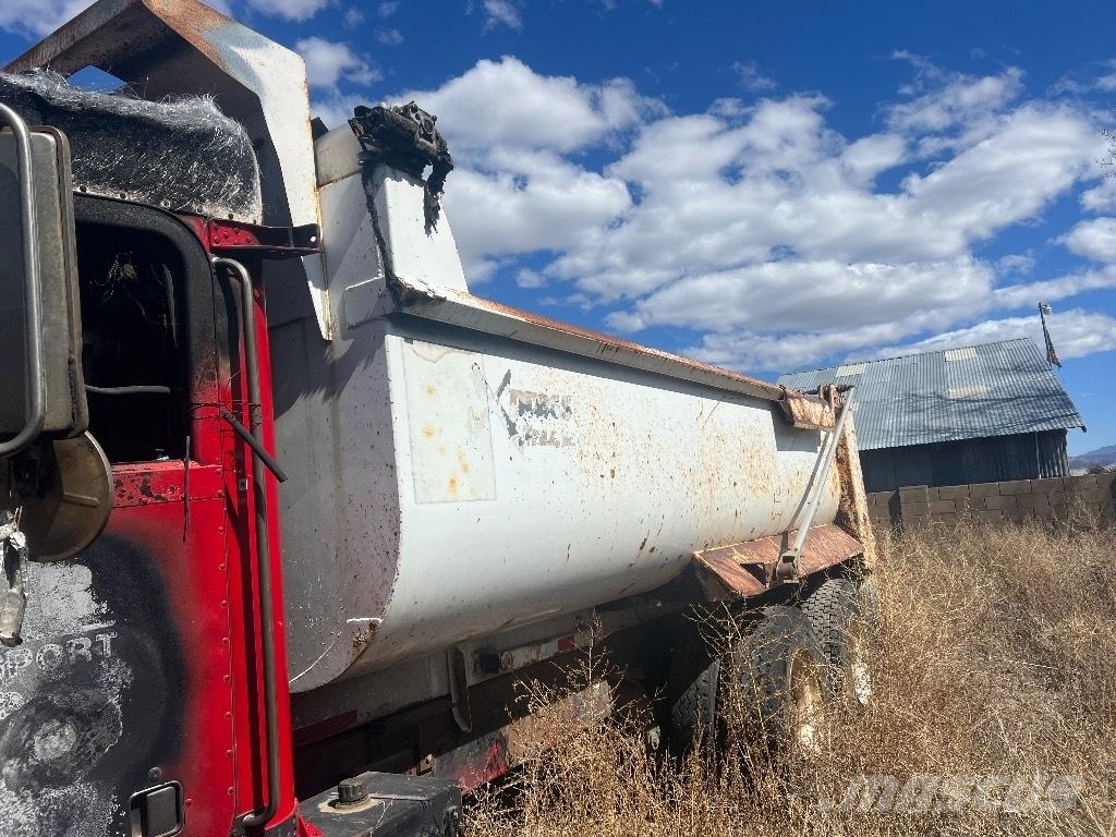 Peterbilt 377 Tipper trucks