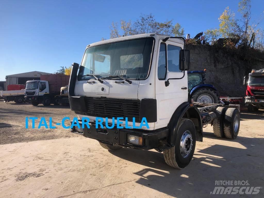 Mercedes-Benz 2635 Tipper trucks