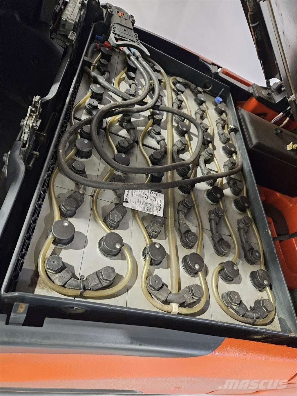 Linde E14 Electric forklift trucks