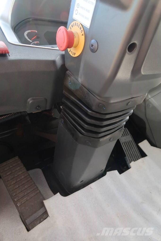 SDLG L958HEV Wheel loaders