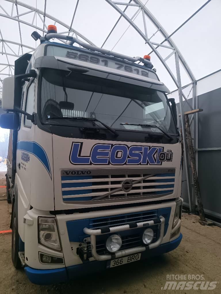 Volvo FH 520 Timber trucks
