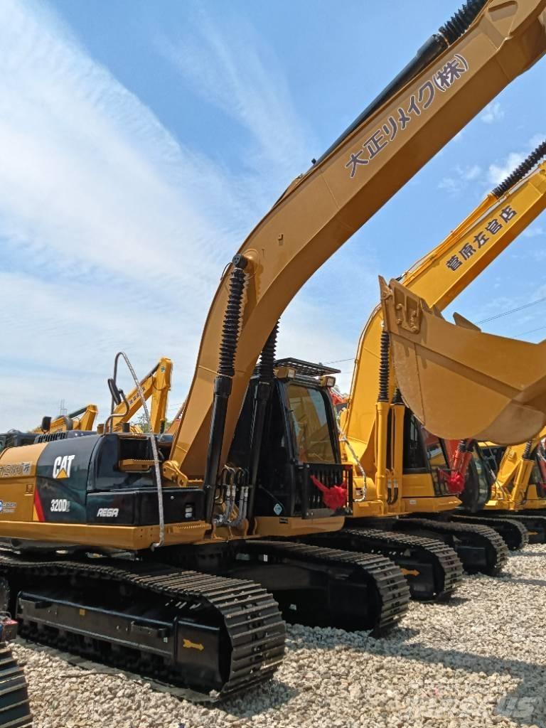 CAT 320D2 Midi excavators  7t - 12t