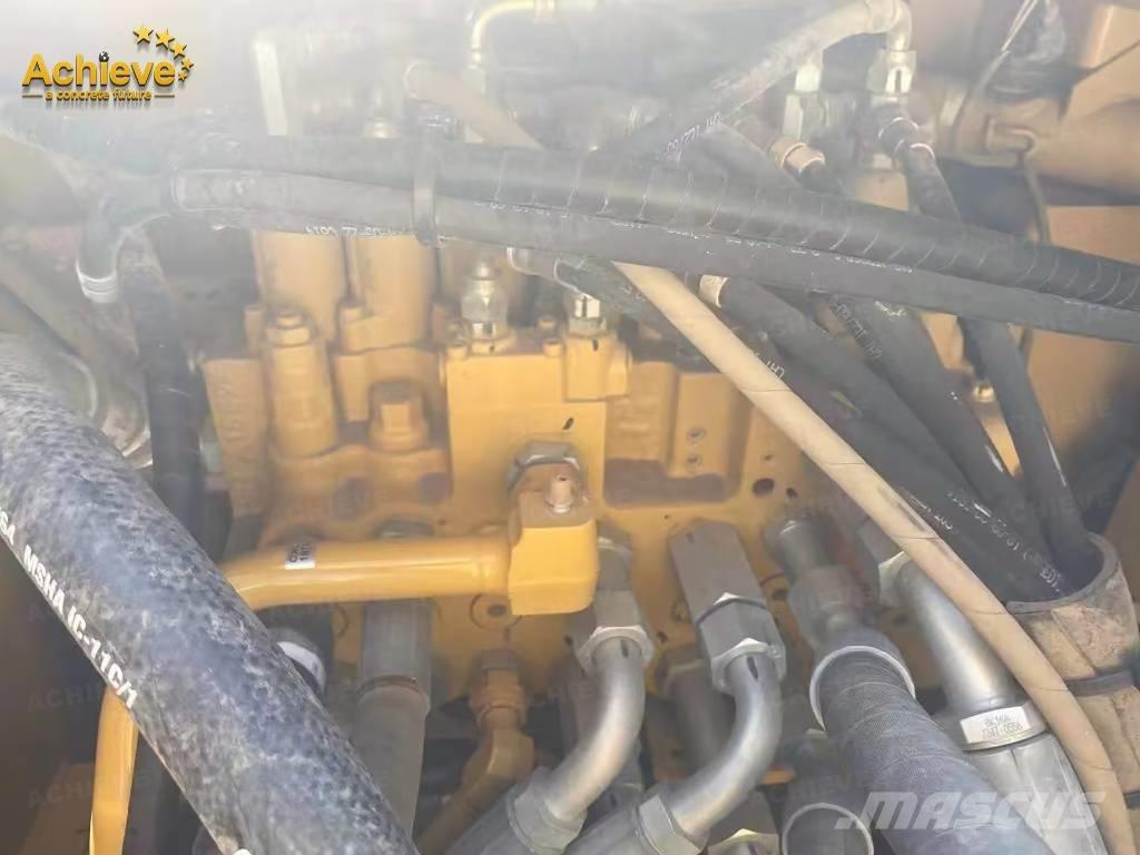 CAT 318D2L Crawler excavators