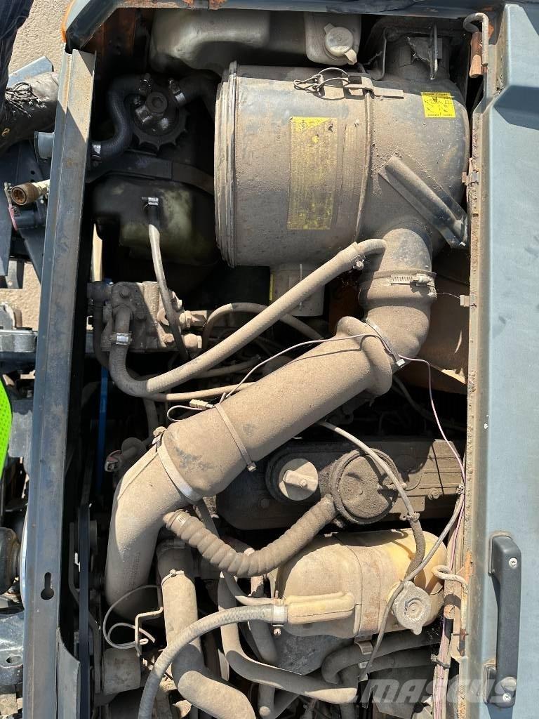 Unimog U 1400 Truck Tractor Units