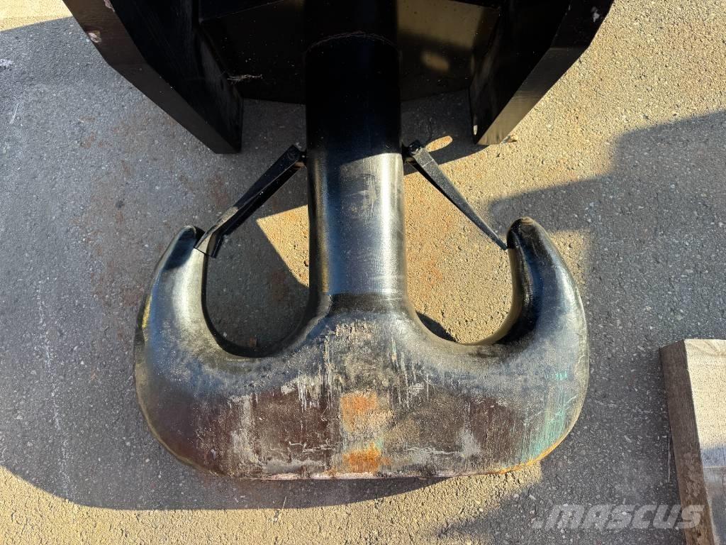 Kobelco CKE 2500 Crane spares & accessories
