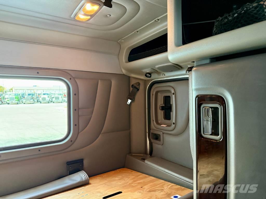 Peterbilt 389 Truck Tractor Units