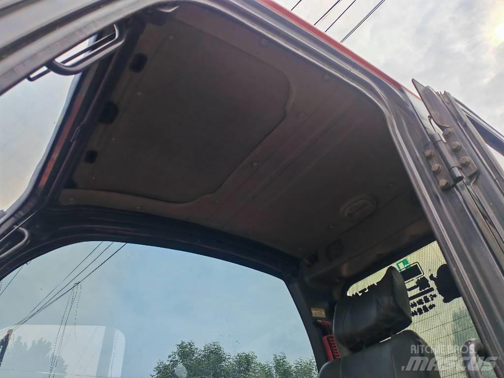Doosan DX75 Midi excavators  7t - 12t