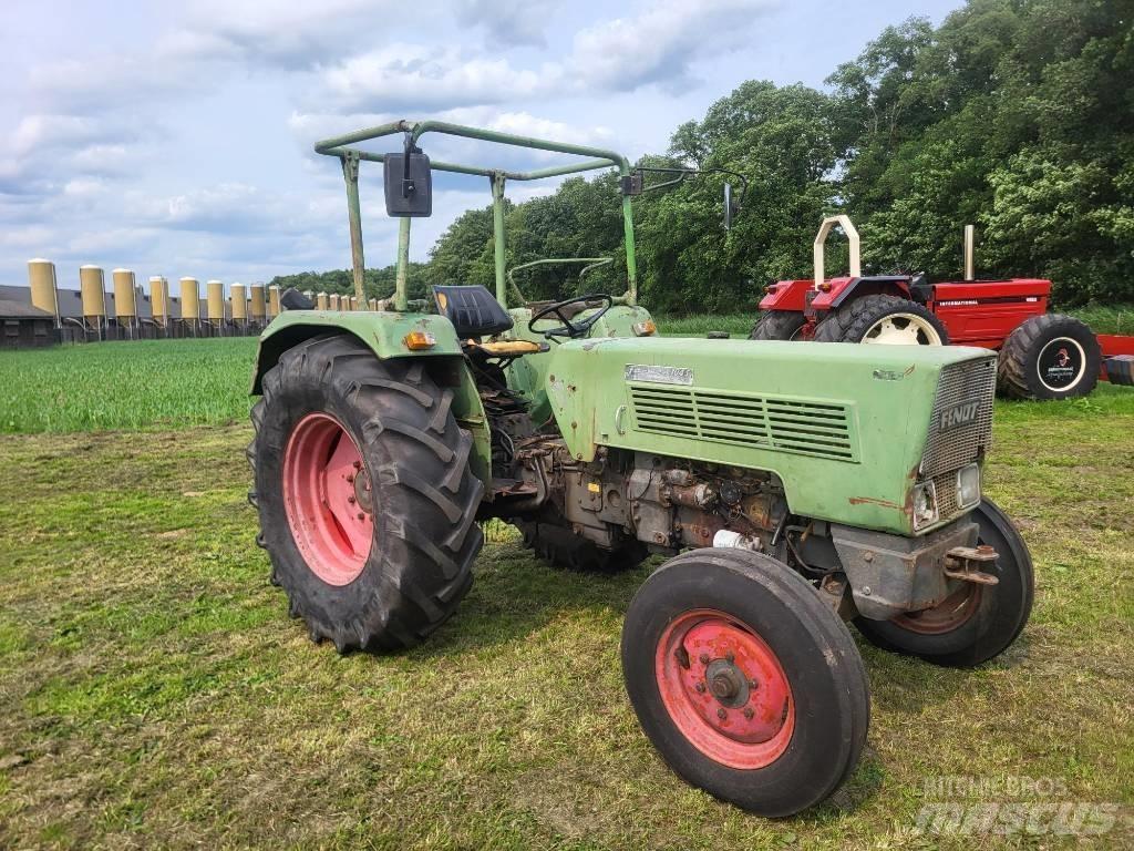 Fendt 104 S Tractors