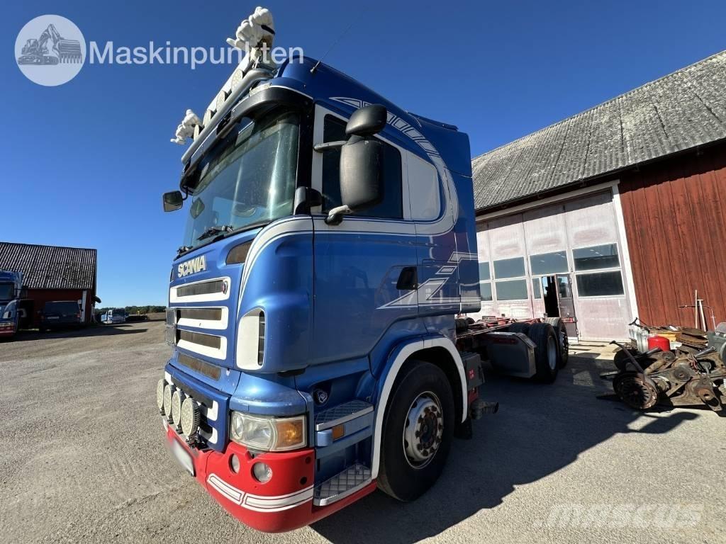 Scania R 560 LB Chassis Cab trucks