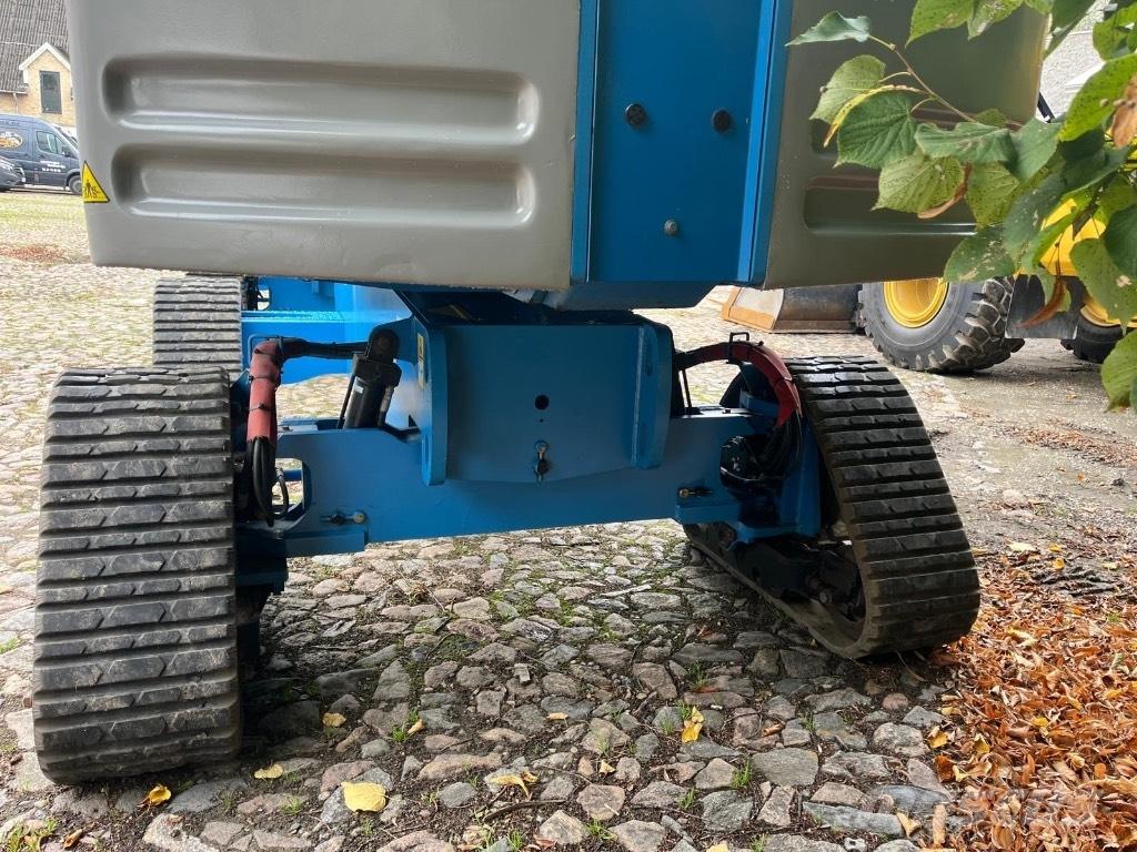 Genie S 45 Trax Telescopic boom lifts