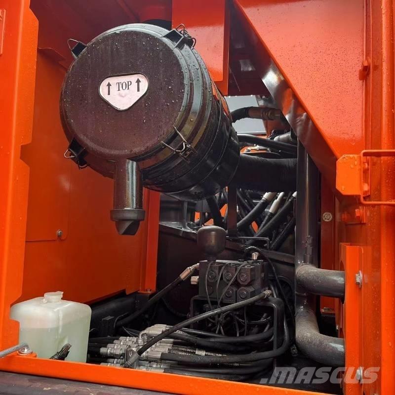 Doosan DX 225 Crawler excavators