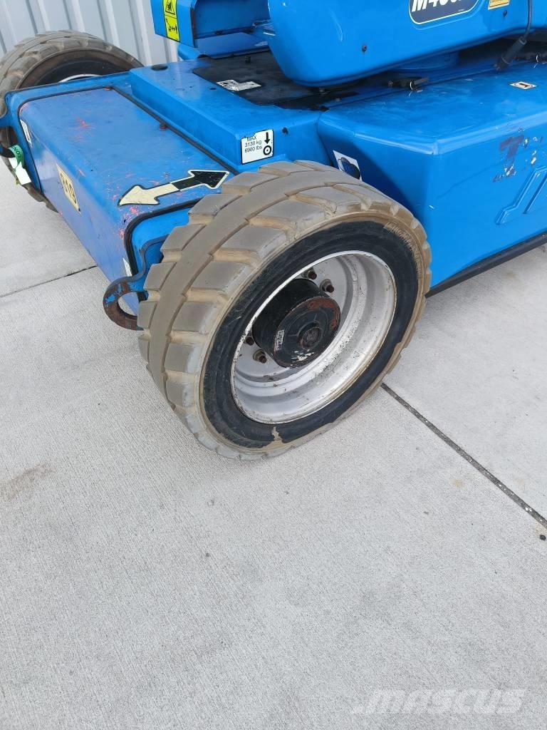 JLG M 450 AJ Articulated boom lifts