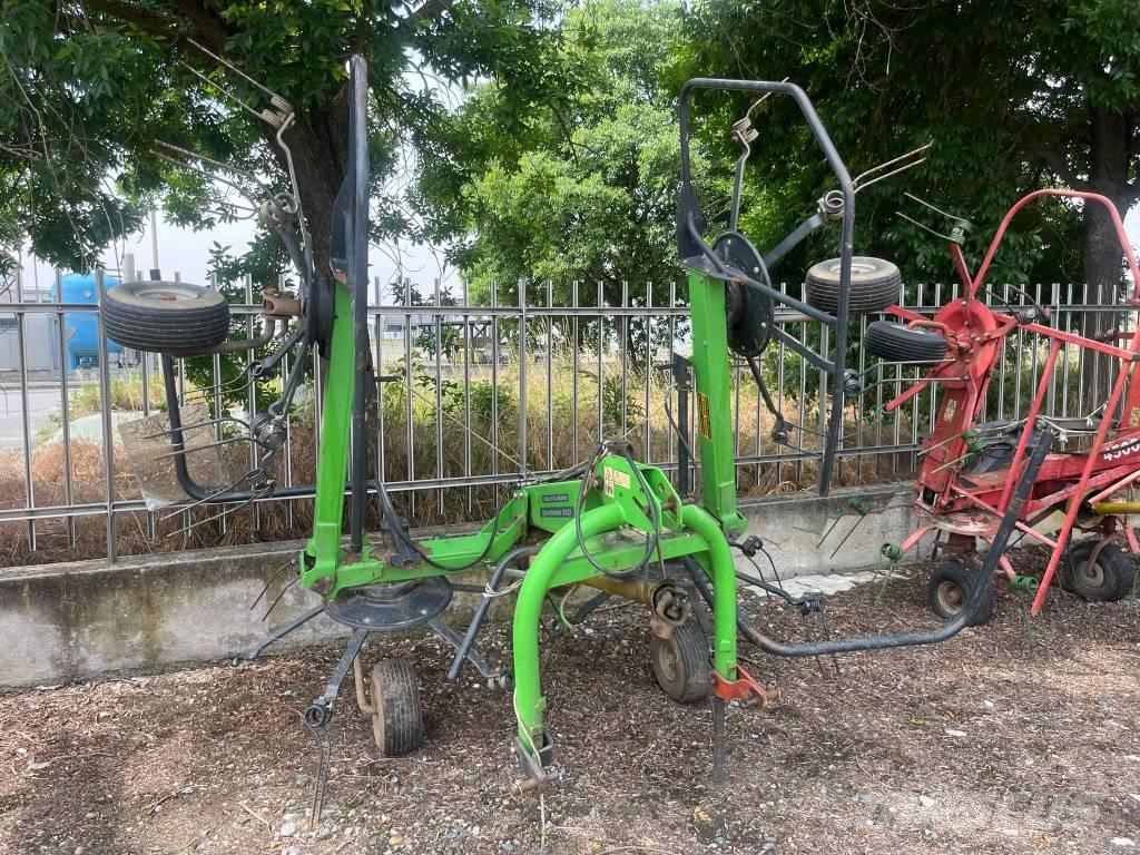 Deutz-Fahr 5221 Rakes and tedders