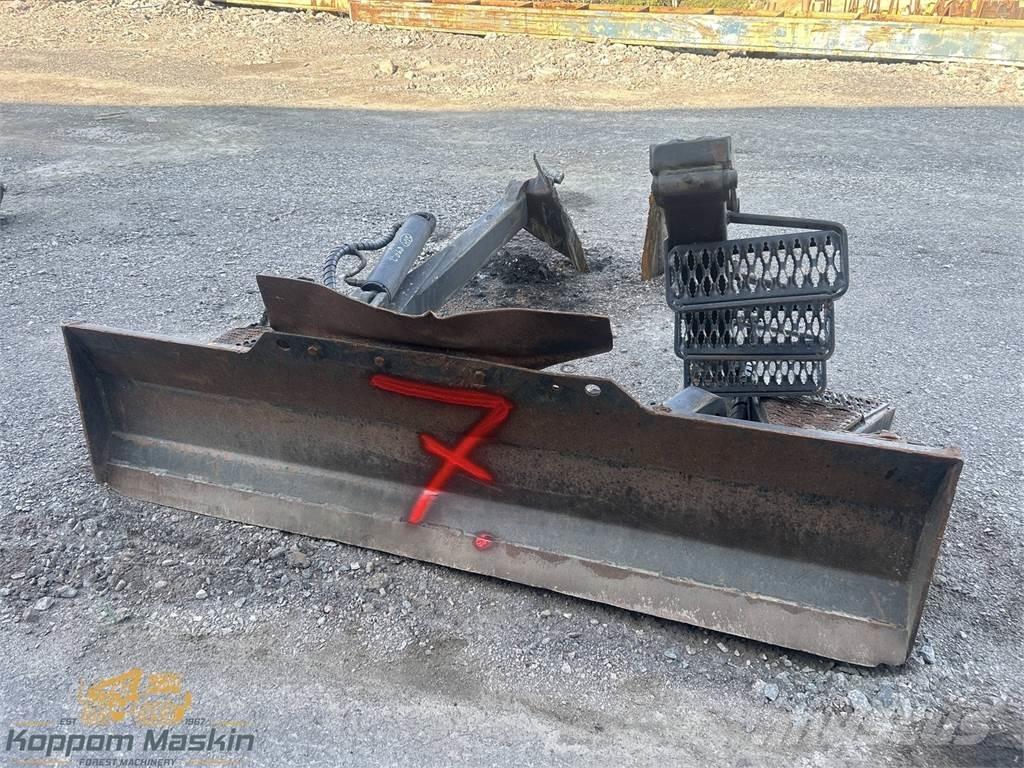 Valmet 890.2 Other components